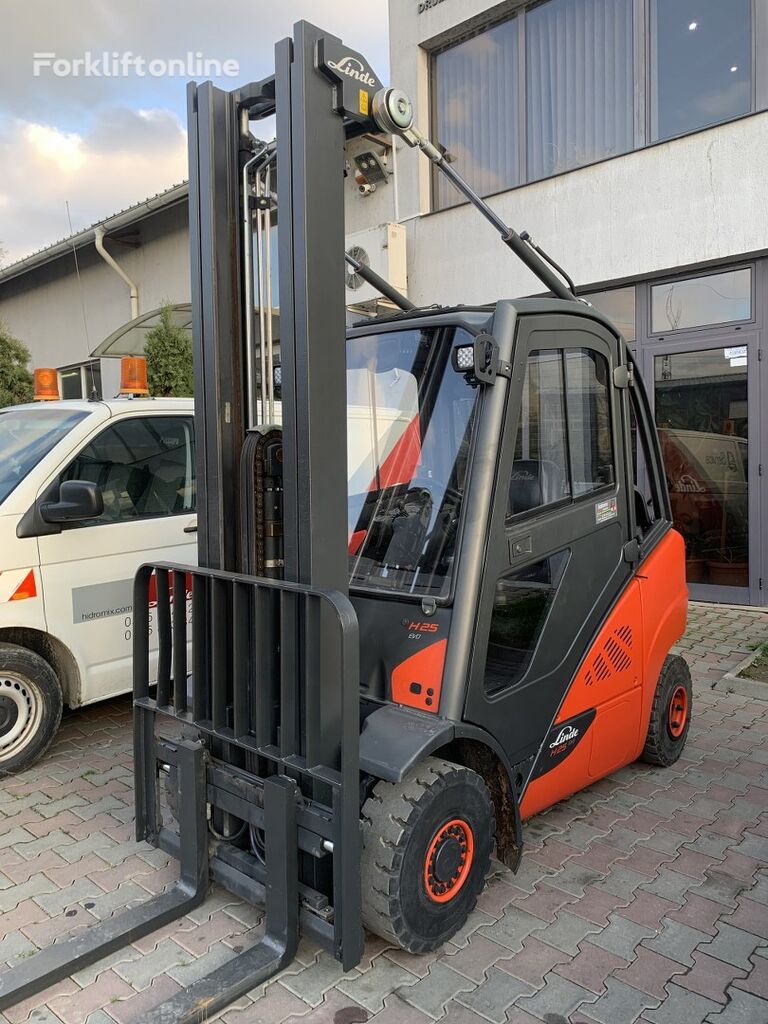 Linde H 25t-02 gas forklift