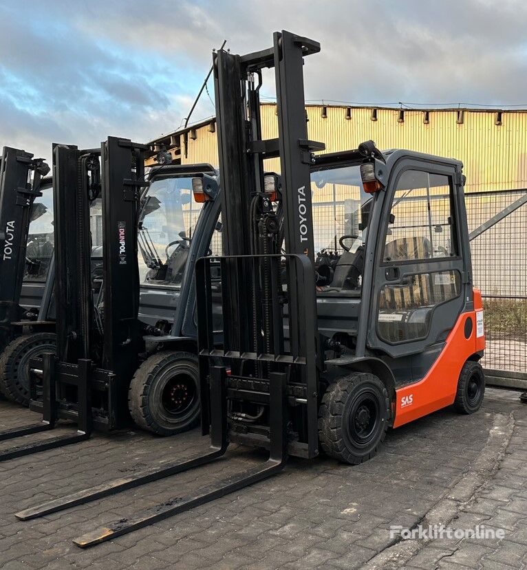 Toyota 02-8 FG F 15 gas forklift