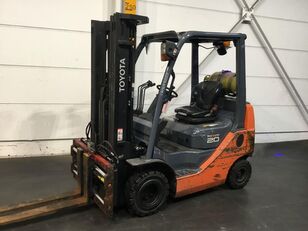 Toyota 02-8FGKF20 gas forklift