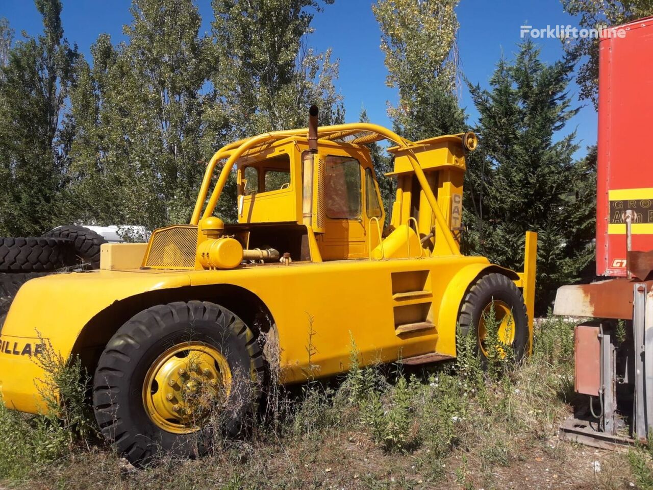 Caterpillar H60 high capacity forklift