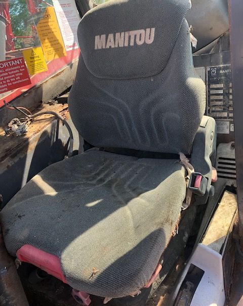 seat for Manitou telehandler