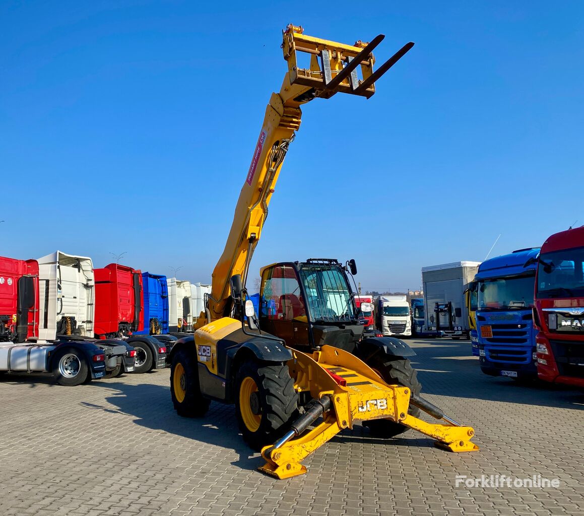 JCB 535-125 telehandler